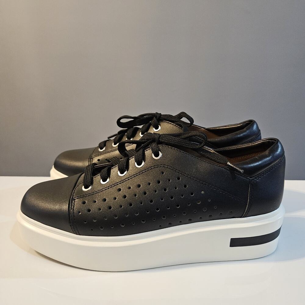 Linea Paolo Black Perforated Womens Lace-Up Platform Sneakers Size 9M - Picture 3 of 14
